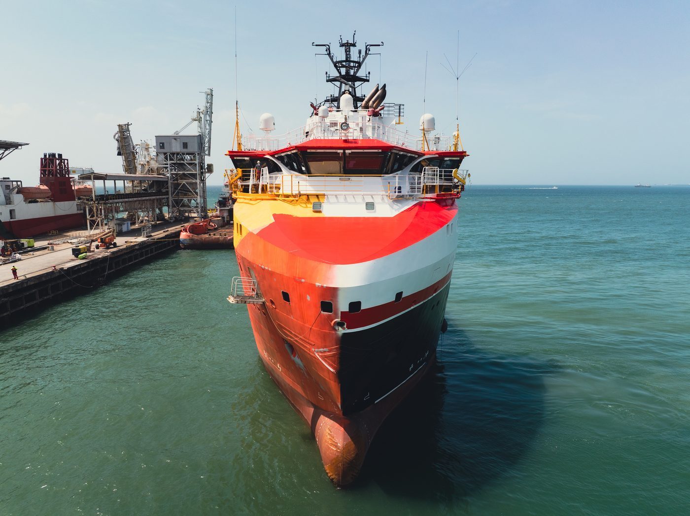 Offshore assets and vessels